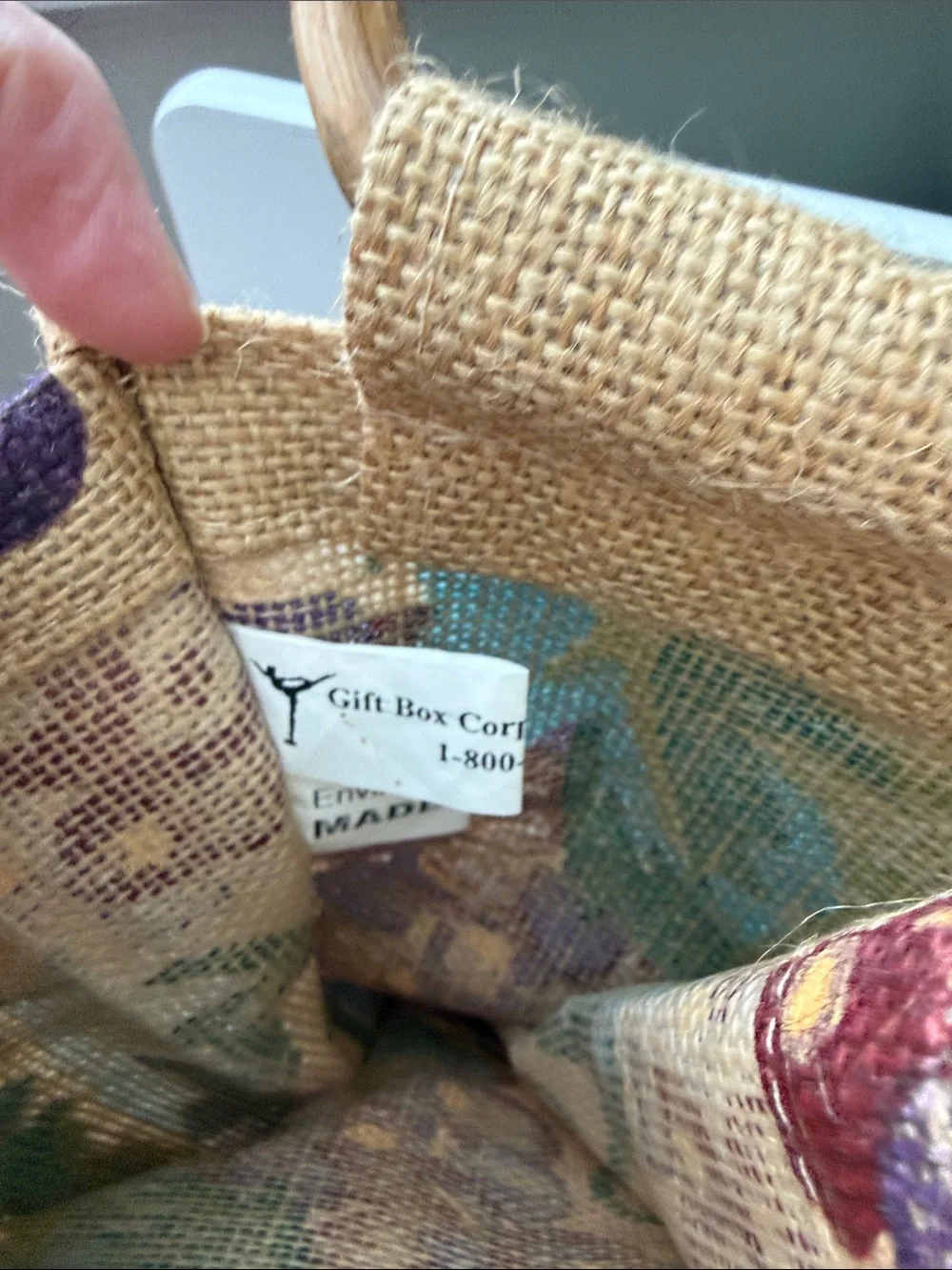 Hand-Painted Burlap Wine Tote with Wooden Handles -  reusable Grapes